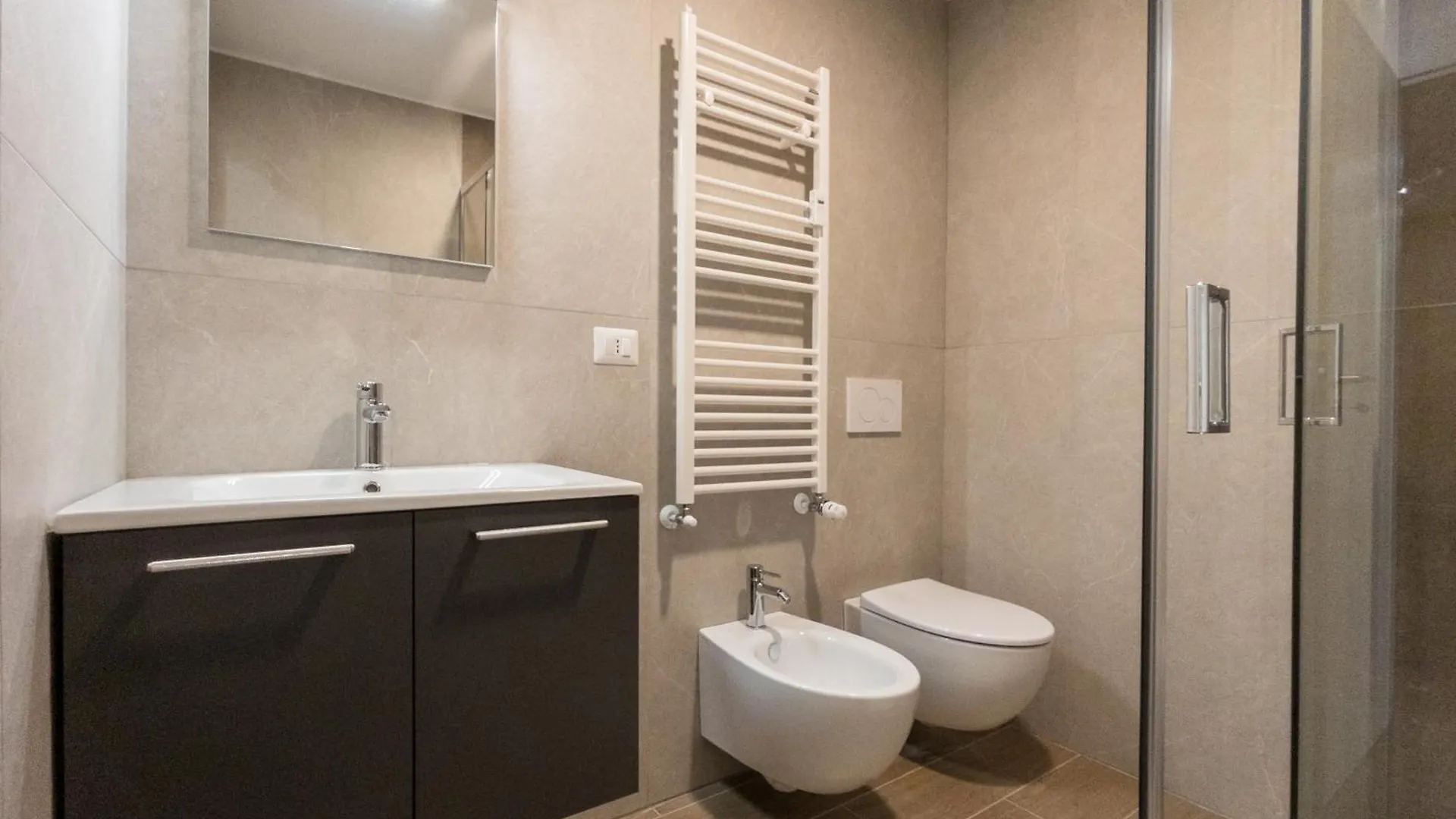 Rrrapido Suites - Paolo Sarpi Milan Apartment
